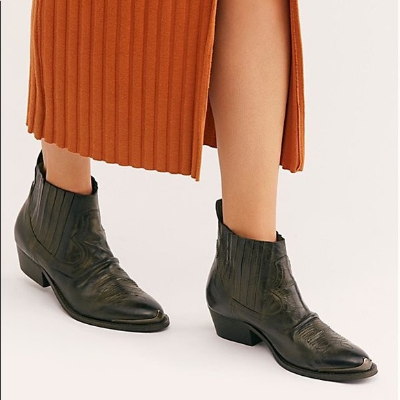 Free People Shoes - FREE PEOPLE x DOWNEASTER ALEXA BOOTS NEW SZ 41